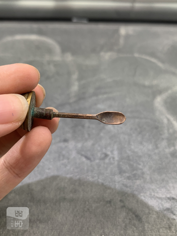 清晚期青花高士对谈图鼻烟壶 - 图11